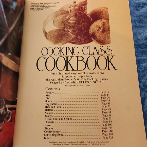 Cooking Class Cookbook (Australian Women's Weekly) Paperback, January 1,‎ 1990 - Picture 3 of 4